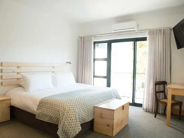7 Ackermann Place Guest House