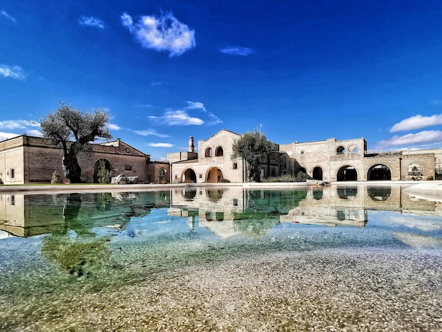 Asara Wine Estate & Hotel
